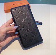 	 Colestore Lv Monogram Case Black - 6