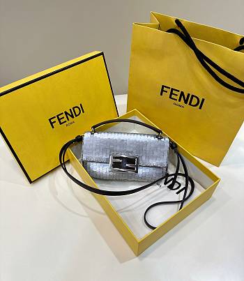 Colestore Fendi Leather Bag With Gradient Siver Sequins 18.5x3.5x9.5cm