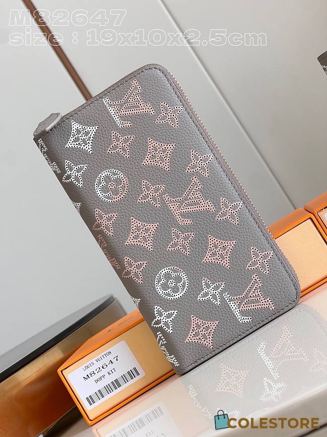 Colestore Louis Vuitton Zippy Wallet Flight Mode M82647 - 1