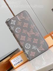 Colestore Louis Vuitton Zippy Wallet Flight Mode M82647 - 1