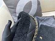 Colestore Chanel 22 Small Bag Shearling Aged Lambskin & Gold-Tone Metal Black - 2