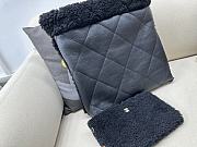 Colestore Chanel 22 Small Bag Shearling Aged Lambskin & Gold-Tone Metal Black - 4