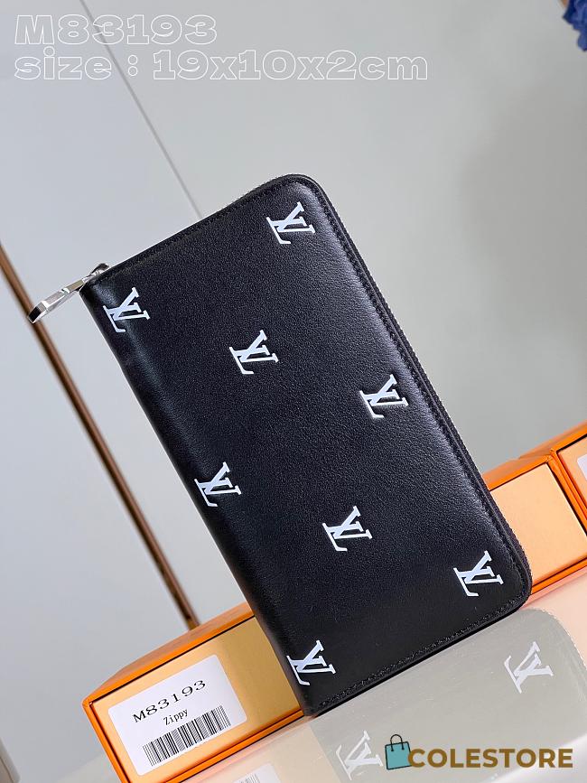 Colestore Louis Vuitton Zippy Wallet In Black M83193  - 1