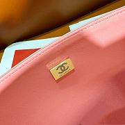 Colestore Chanel Classic Lambskin, Enamel & Gold-Tone Metal Coral Pink 15.5 × 25.5 × 6.5 cm - 5