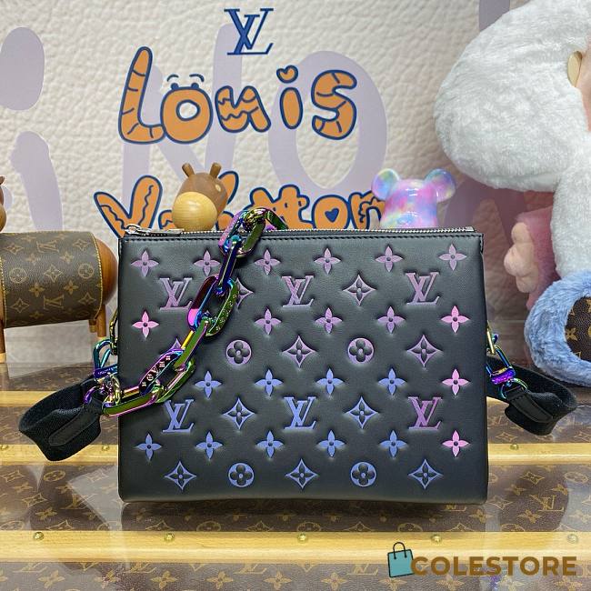Colestore Louis Vuitton Coussin M23618 PM 26 x 20 x 12 - 1