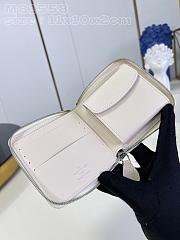 	 Colestore Louis Vuitton Zippy Wallet Mahina M82755 White 11x10x2cm - 2