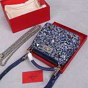 Colestore Valentino Garavani Romanstud Bling Bling Blue 20x15x9cm - 3