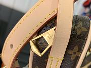 Colestore Louis Vuitton Croissant MM Monogram M46828 25 x 15 x 5 cm - 5