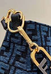 Colestore Fendi O Lock Blue Size 35/14/23 - 3