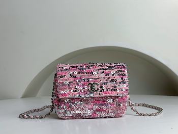 Colestore Chanel Flapbag Sequin Pink Size 20cm