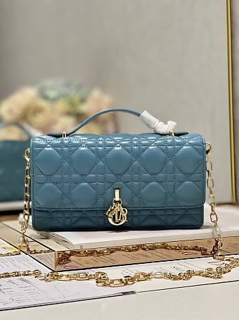 	 Colestore Miss Dior Chain Pouch Blue Cannage Lambskin 21 x 11.5 x 4.5cm