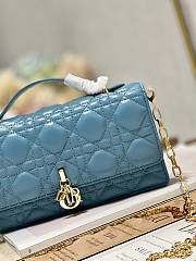 	 Colestore Miss Dior Chain Pouch Blue Cannage Lambskin 21 x 11.5 x 4.5cm - 5