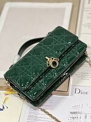 	 Colestore Miss Dior Chain Pouch Green Patent Cannage Lambskin 21 x 11.5 x 4.5cm - 2