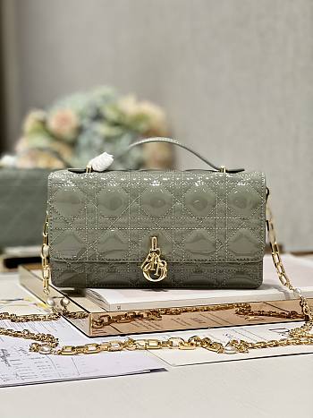 	 Colestore Miss Dior Chain Pouch Grey Patent Cannage Lambskin 21 x 11.5 x 4.5cm