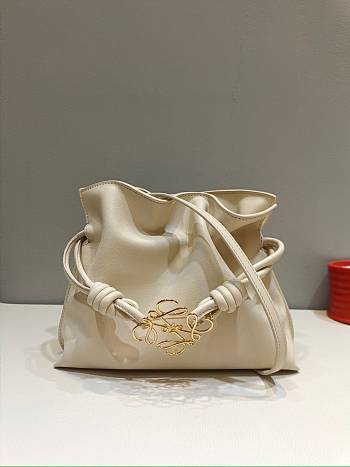 	 Colestore Mini Flamenco Clutch In Nappa Calfskin Angora Size 24*18*9cm