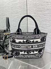 	 Colestore Dior Hat Basket Bag White and Black 27*20*8cm - 1
