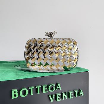 Colestore Bottega Veneta Women's Knot Gold Silver 