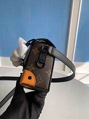 	 Colestore Louis Vuitton Steamer Wearable Wallet M82534 - 5