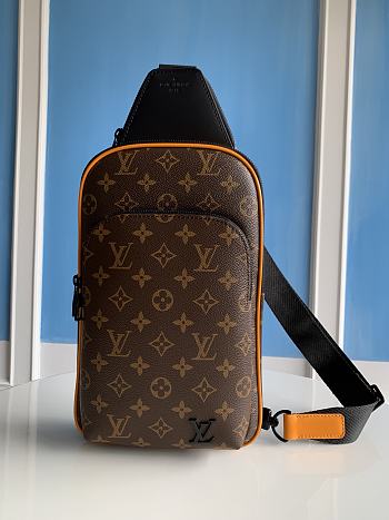 Colestore Louis Vuitton Avenue Slingbag NM M46718 20 x 31 x 7