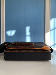 Colestore Louis Vuitton Trio Messenger M46694 25 x 18.5 x 7  - 4