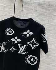 	 Colestore Louis Vuitton Women T-shirt Black  - 4