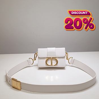 	 Colestore Dior 30 Montaigne Shiny Crinkled Lambskin Box Bag White 17.5*11.5*5cm