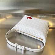 	 Colestore Bottega Veneta Small Wallace Shoulder Bag White 22x13x9.5 - 2