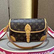 	 Colestore Louis Vuitton Diane Monogram Canvas M46049 Size 24 x 15 x 9 cm - 1