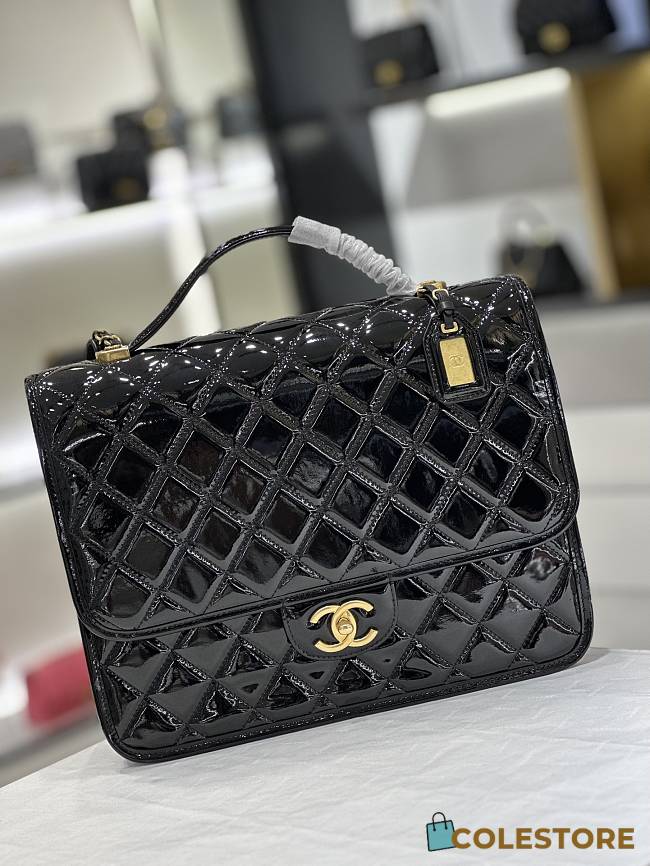 Colestore Chanel 22K Backpack Black Size 31.5*31*9cm - 1
