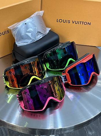 Colestore Louis Vuitton SunGlasses 