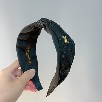 	 Colestore Louis Vuitton Headband 02