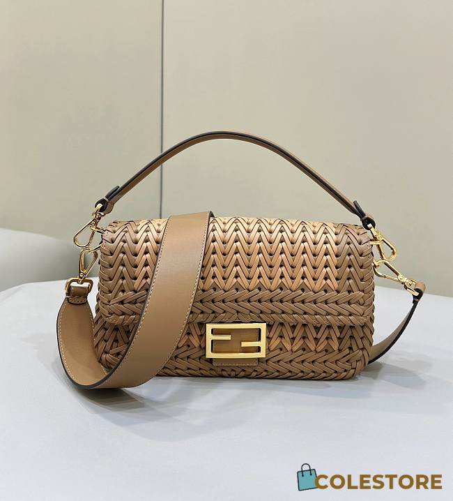 Colestore Fendi Baguette Bag In Sand And Brown Size 27 x 6.5 x 15 cm - 1
