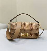 Colestore Fendi Baguette Bag In Sand And Brown Size 27 x 6.5 x 15 cm - 1