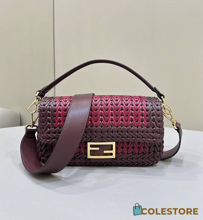 	 Colestore Fendi Baguette Bag In Sand And Pink Size 27 x 6.5 x 15 cm - 1