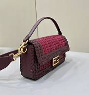 	 Colestore Fendi Baguette Bag In Sand And Pink Size 27 x 6.5 x 15 cm - 4