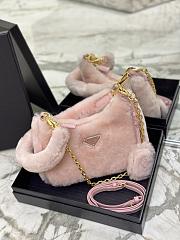 Colestore Prada Re-Edition Shearling Mini-Bag Size 22*18*6cm - 4