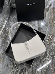 Colestore Le 5A7 White Bag Silver Hardware Size 25X14X6cm - 5