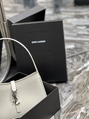 Colestore Le 5A7 White Bag Silver Hardware Size 25X14X6cm - 2