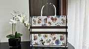 	 Colestore White Multicolor Dragon Zodiac Embroidery 42X35X18 - 2