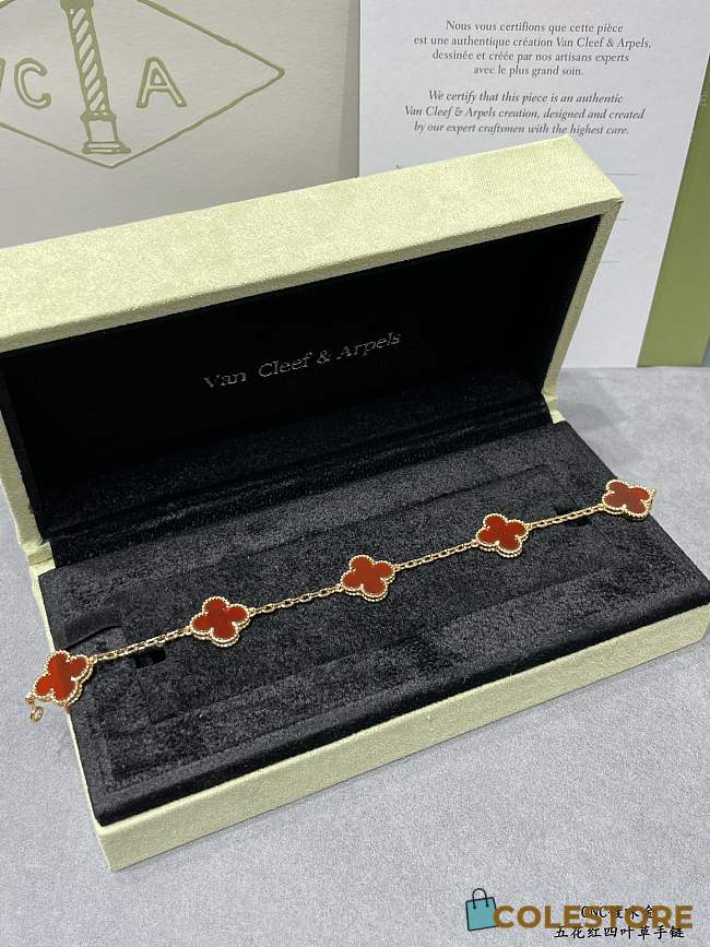 Van Cleef & Arpels Red Bracelet - 1
