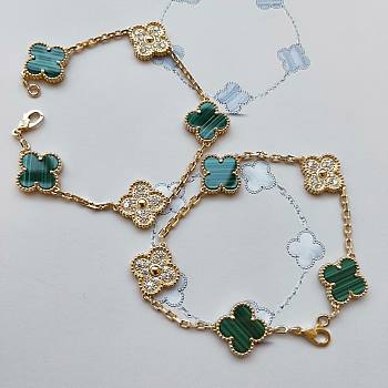 	Colestore Van Cleef & Arpels Green Bracelet