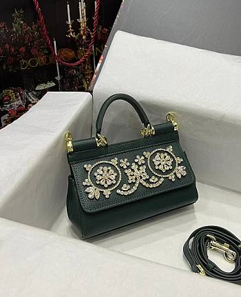 	 Colestore Dolce&Gabbana Dark Green Size 18cm