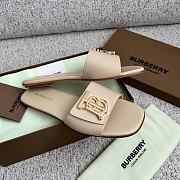 	 Colestore Burberry Slipper Beige Size 35-40 - 3