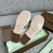 	 Colestore Burberry Slipper Beige Size 35-40 - 2