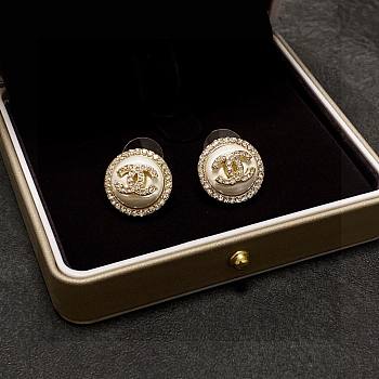 	 Colestore Chanel Earrings White