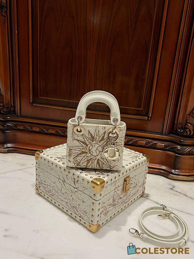 Colestore Lady Dior White Size 12 x 10.2 x 5 cm - 1