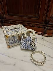 Colestore Lady Dior White & Blue Size 12 x 10.2 x 5 cm - 3