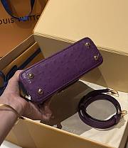 Colestore Louis Vuitton N94230 Mini Ostrich Capucines  - 4