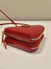 Colestore Prada Triangular Patent Leather Mini Pouch Red 15x10x5cm - 4