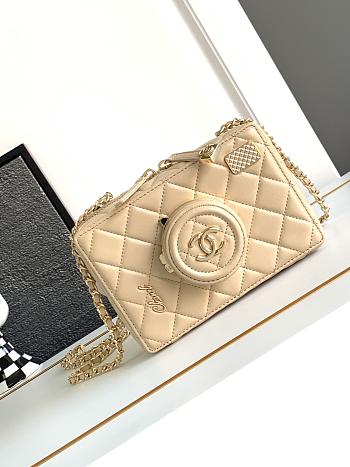 	 Colestore Chanel Camera Bag Lambskin & Gold-Tone Metal Beige 11.5 × 16 × 6 cm